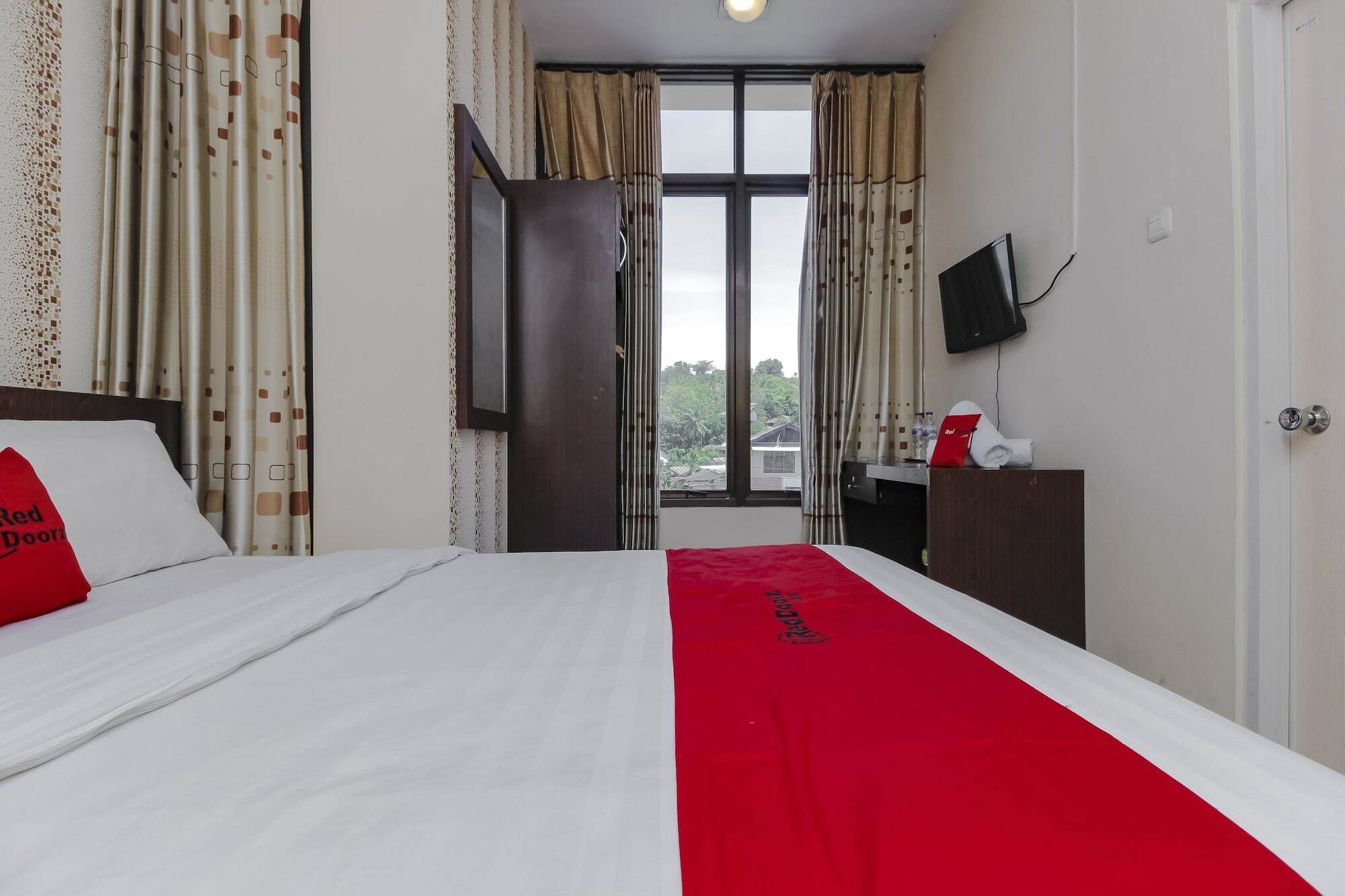 Reddoorz @ Paal 2 Wisma tamu Manado